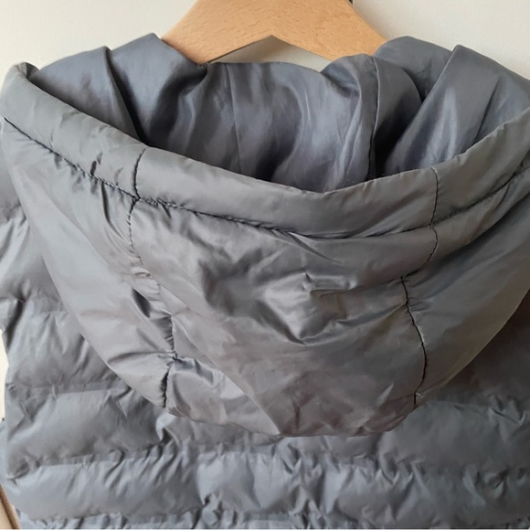 Zara boys HEAT-SEALED PUFFER VEST
8-9 YEARS (51,18 INCHES) - Picture 5 of 8